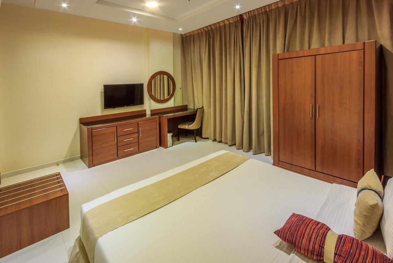 Al Muhaidb Down Town - King Fahd Road Riyadh Bagian luar foto